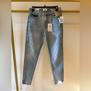 Kenzie skinny jeans new with tags, size 8/29